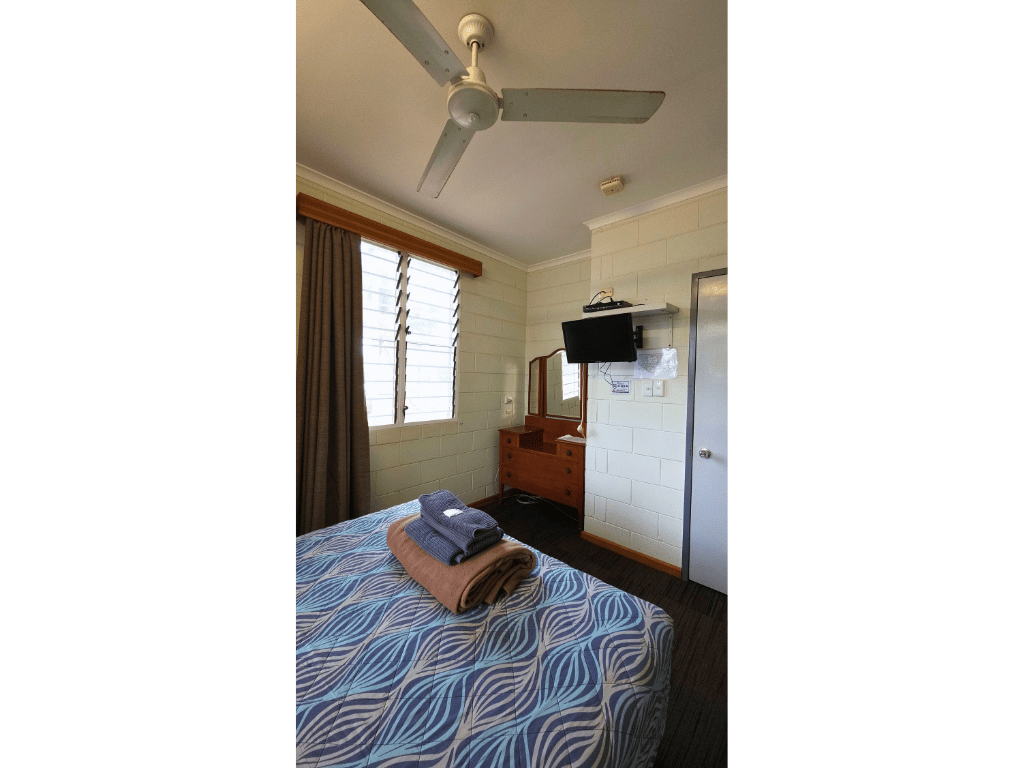 Guesthouse Room4 with Ensuite_3 (2)