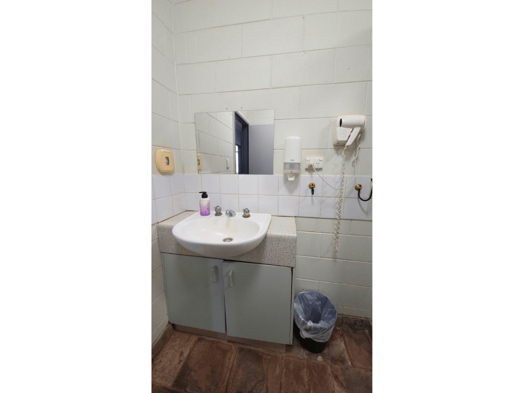 Shared Bathroom_