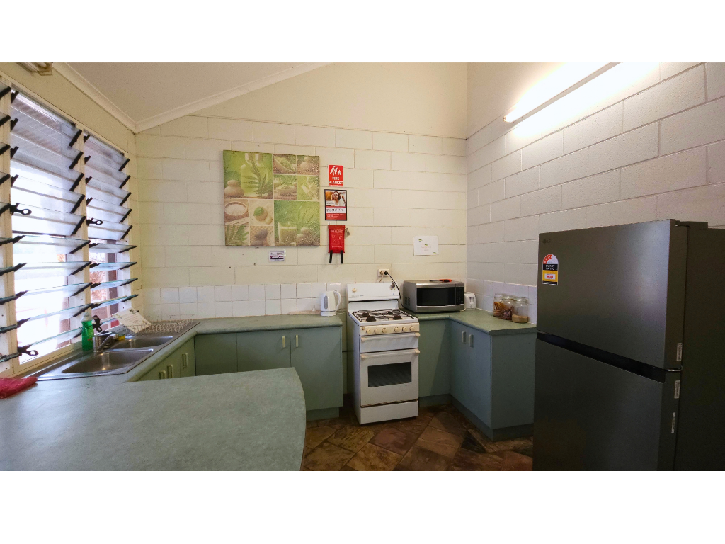 Shared Kitchen and Fridge (1)